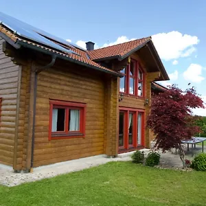 https://holzblockhaus-franziska.com-bavaria.com