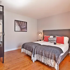 https://lisbon-five-stars-apartments-combro-7-lisbon.hotels-lisbon-portugal.com
