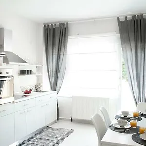 https://apt-sole-e-mare.hotelschalkidiki.net